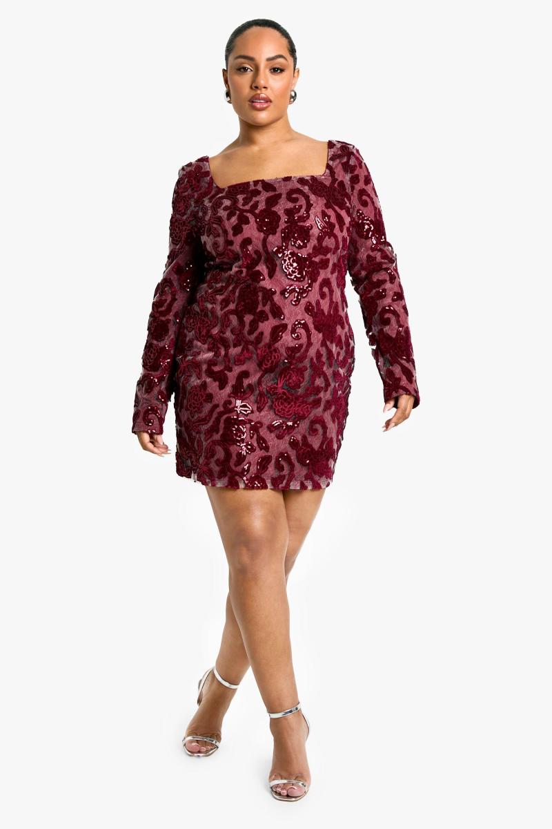 Облягаюча сукня Plus Demask з квадратним вирізом