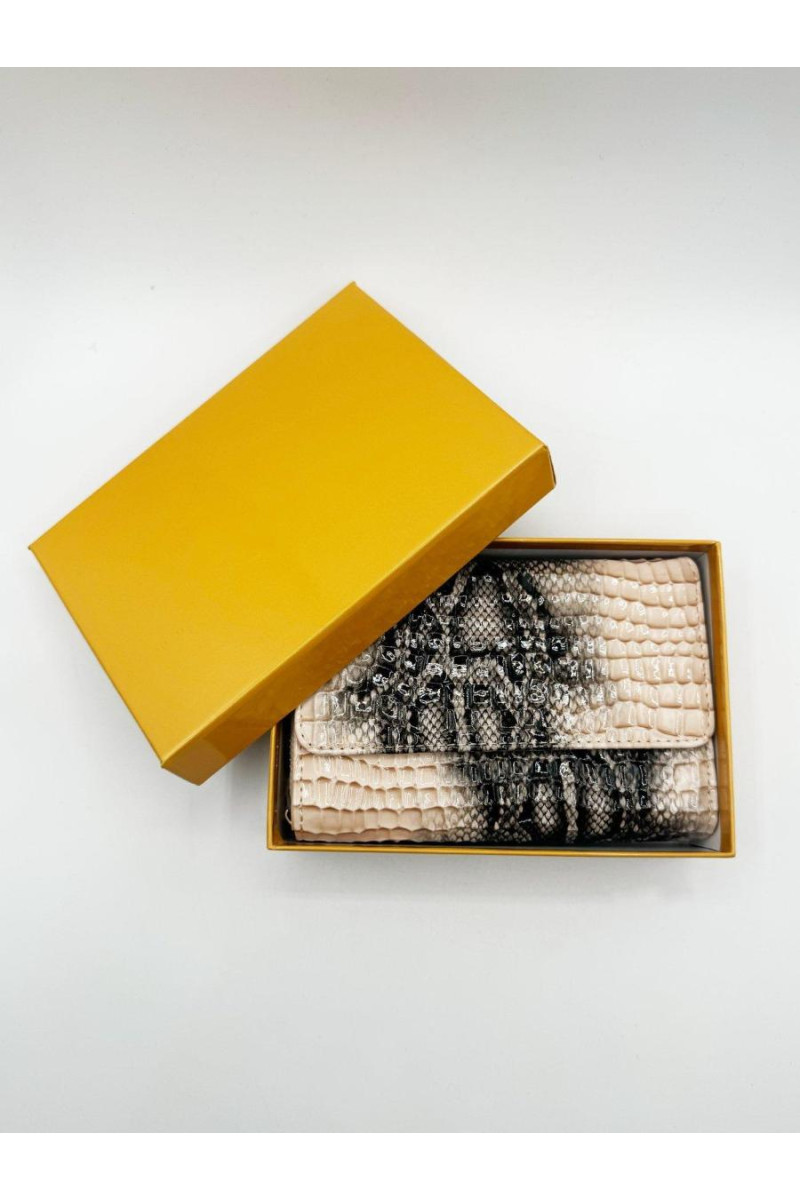 Гаманець зі штучним крокодиловим візерунком