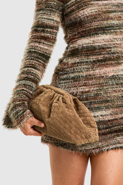 Плетена сумка-клатч зі штучної замші Плетена сумка-клатч зі штучної замші
