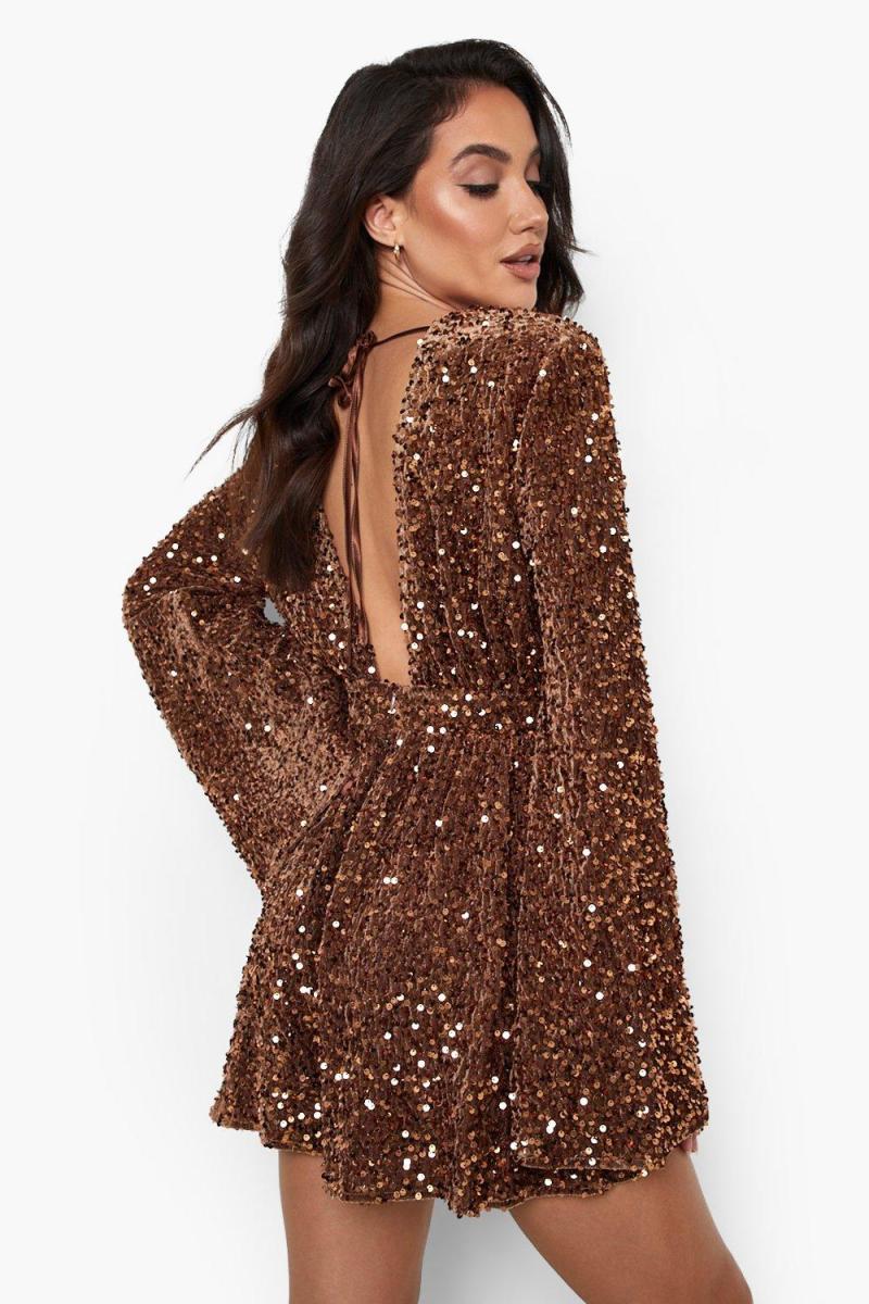 Комбінезон із розкльошеними рукавами з паєтками та відкритою спиною