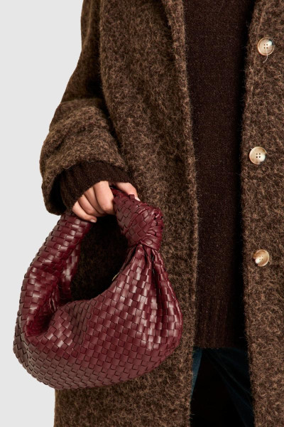 Сумка з плетеною ручкою Сумка з плетеною ручкою