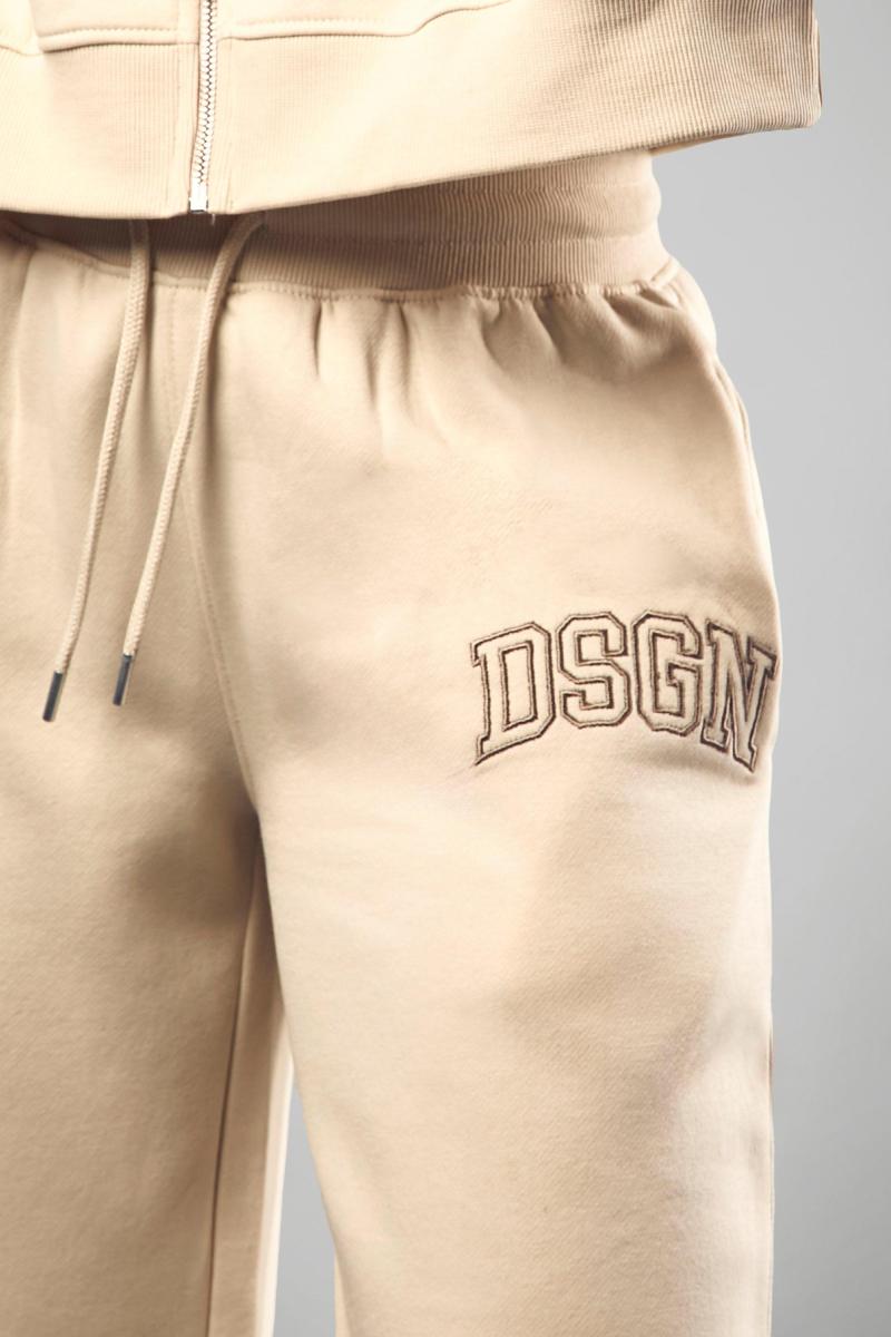DSGN Collegiate Вишита пряма нога Джоггер