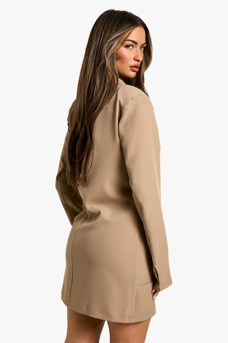 Коробка кнопки вниз в сукні Blazer